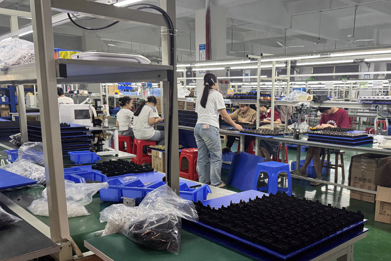 DIP组装生产车间